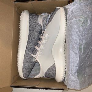 Tubular shadow adidas shoes